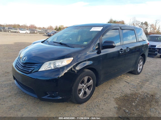 Toyota Sienna L V6 7 Passenger 2014 5TDZK3DC5ES426357 Image 2