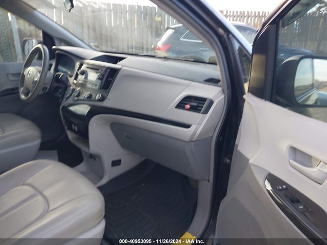 Toyota Sienna L V6 7 Passenger 2014 5TDZK3DC5ES426357 Image 5