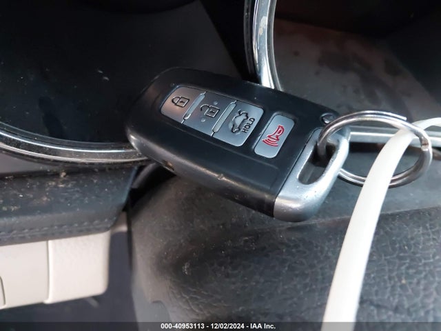 40953113 :رقم المزاد ، KNAGN4A72B5115382 vin ، 2011 Kia Optima Ex مزاد بيع