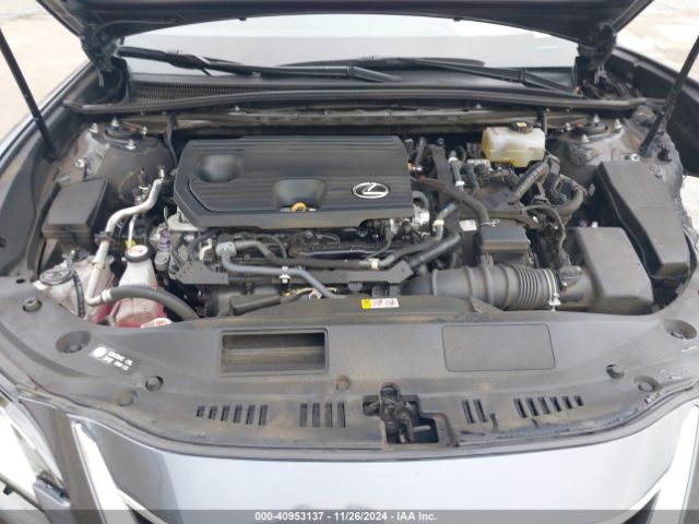 58ACA1C11NU015597 Lexus ES 300H