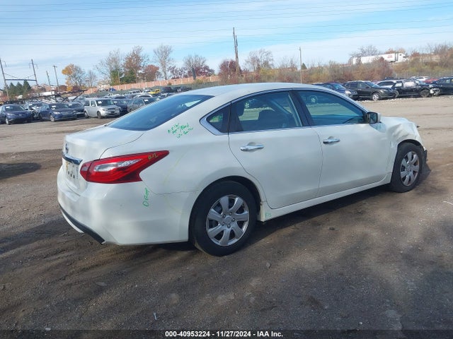 1N4AL3APXGC235030 Nissan 2016