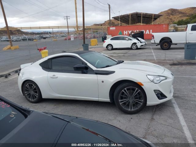 JF1ZNAA17F8701060 Scion FR-S