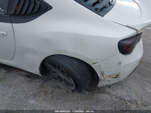 JF1ZNAA17F8701060 Scion FR-S