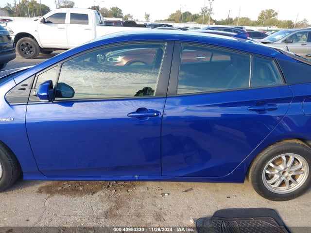 Toyota Prius Three 2017 JTDKARFUXH3535867 Image 14