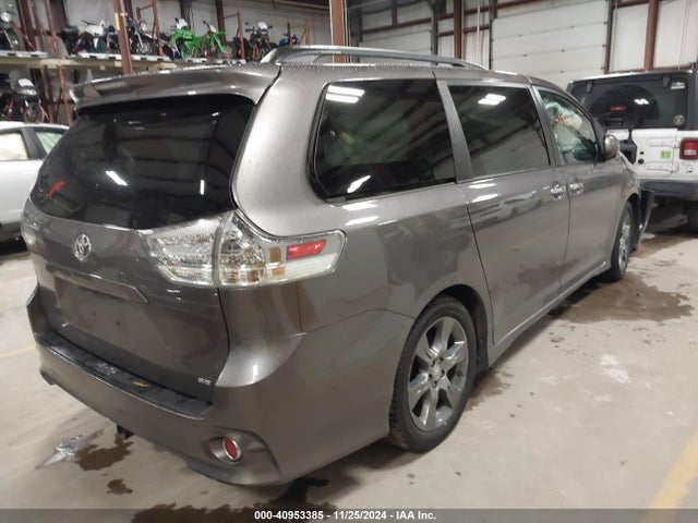 Toyota Sienna Se 8 Passenger 2015 5TDXK3DC2FS682335 Image 4