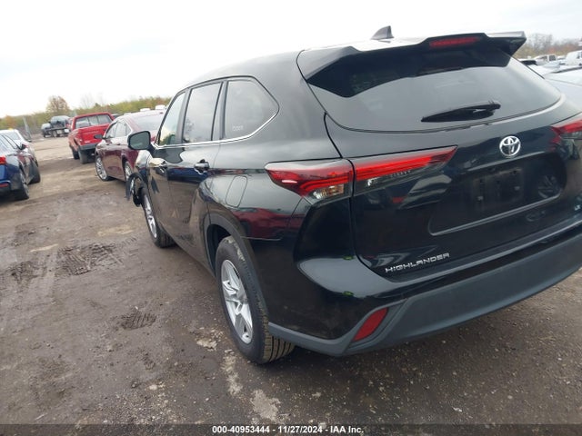 5TDKDRAH8RS054761 Toyota Highlander Le