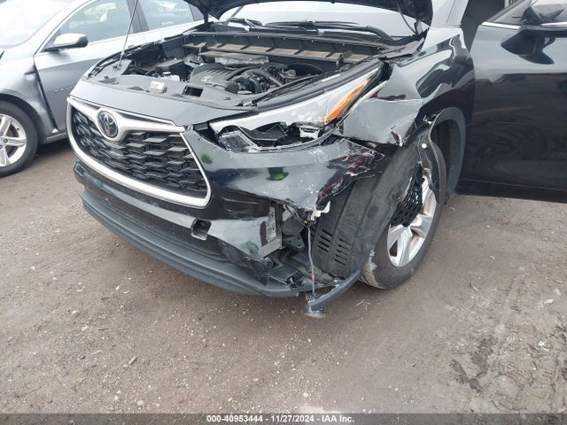 5TDKDRAH8RS054761 Toyota Highlander Le