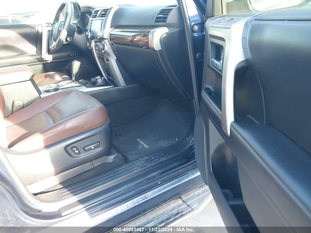 Toyota 4runner Limited 2020 JTEBU5JR8L5745525 Image 5