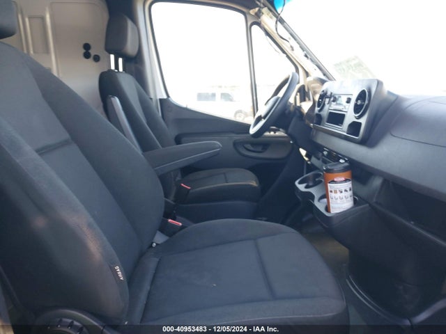 W1Y40CHY5MT062541 Mercedes-Benz Sprinter 2500 High Roof I4