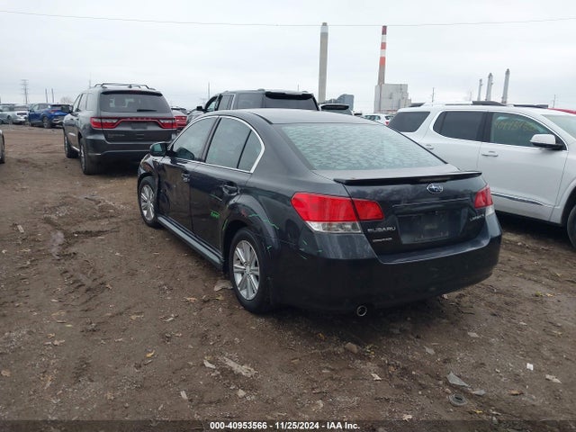 40953566 :رقم المزاد ، 4S3BMCC67B3221420 vin ، 2011 Subaru Legacy 2.5i Premium مزاد بيع