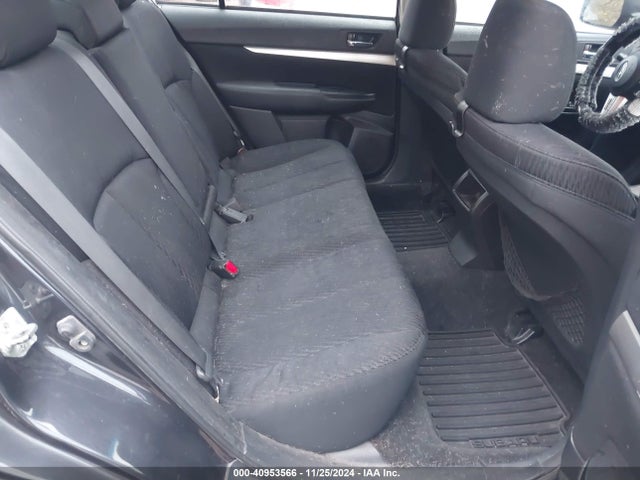 40953566 :رقم المزاد ، 4S3BMCC67B3221420 vin ، 2011 Subaru Legacy 2.5i Premium مزاد بيع