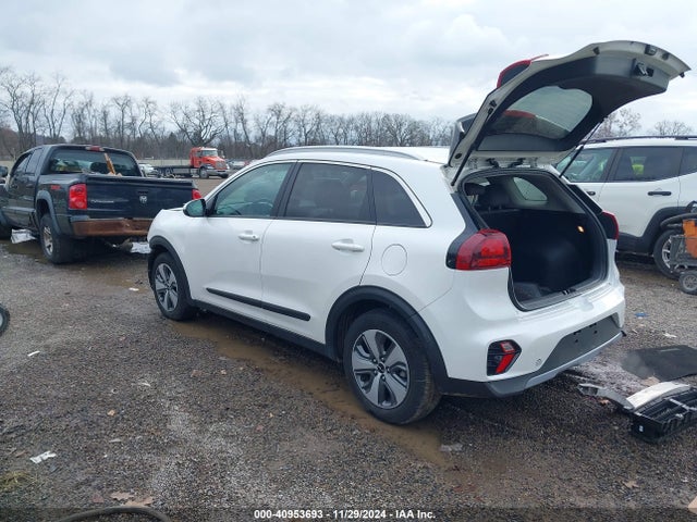 KIA NIRO LX 2022 KNDCB3LC5N5541909 Image 3