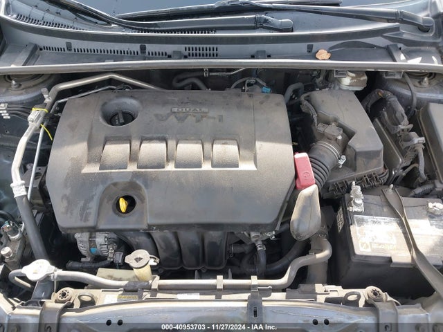 5YFBURHE1JP811217 Toyota COROLLA LE