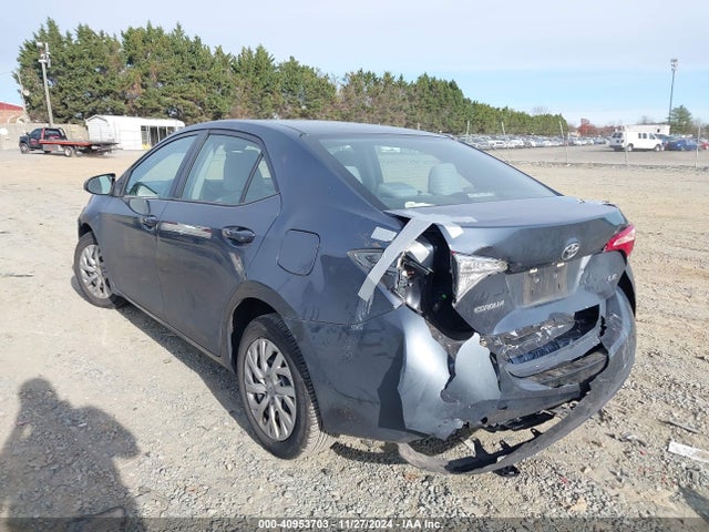 5YFBURHE1JP811217 Toyota COROLLA LE
