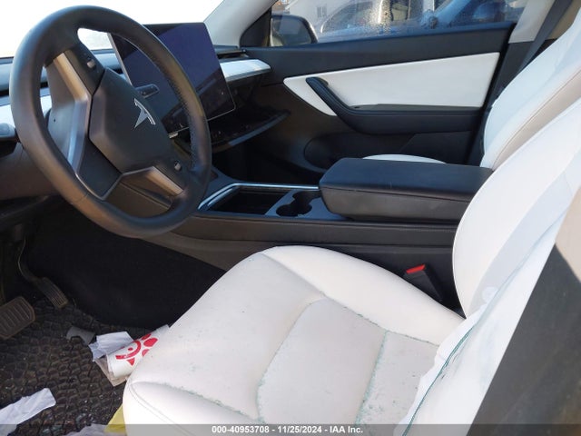 2021 TESLA MODEL Y 5YJYGAEE5MF179653 Photo 4