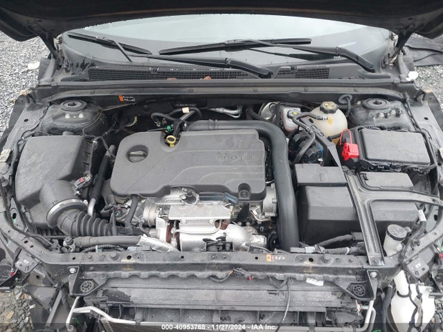 1G1ZD5ST9NF135202 Chevrolet Malibu Fwd Lt