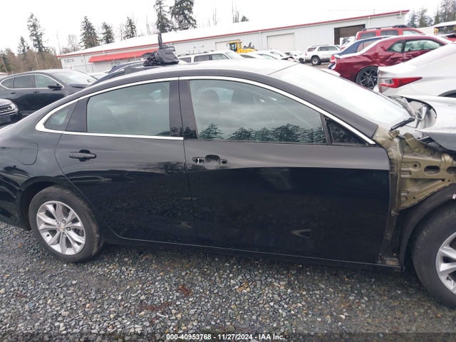 1G1ZD5ST9NF135202 Chevrolet Malibu Fwd Lt