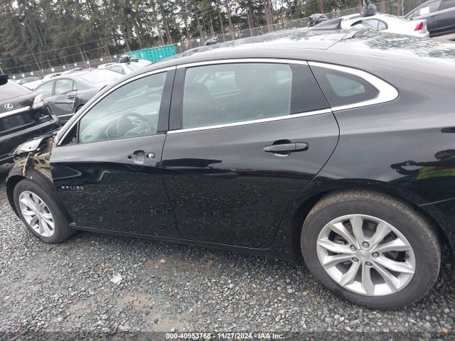 1G1ZD5ST9NF135202 Chevrolet Malibu Fwd Lt