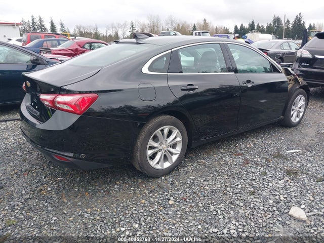 1G1ZD5ST9NF135202 Chevrolet Malibu Fwd Lt