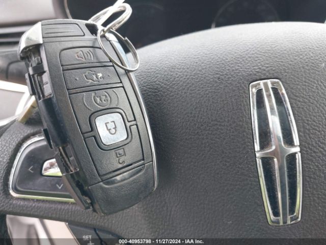 5LMCJ3D97HUL56690 Lincoln Mkc Reserve