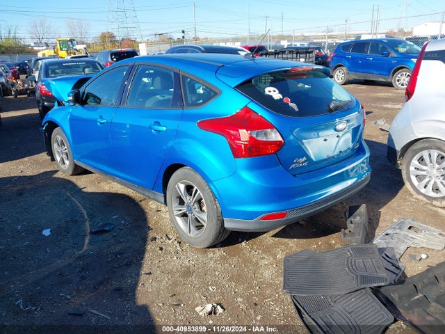 Ford FOCUS SE 2014 1FADP3K24EL128671 Image 3