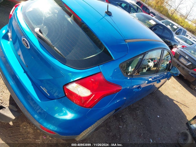 Ford FOCUS SE 2014 1FADP3K24EL128671 Image 4