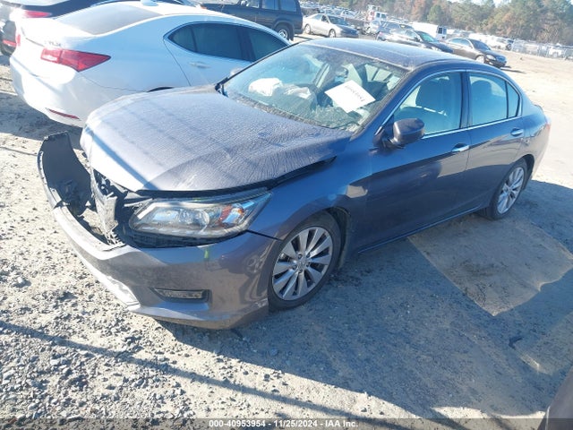 Honda Accord Touring 2015 1HGCR3F95FA031162 Image 2
