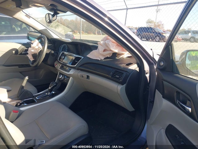 Honda Accord Touring 2015 1HGCR3F95FA031162 Image 5