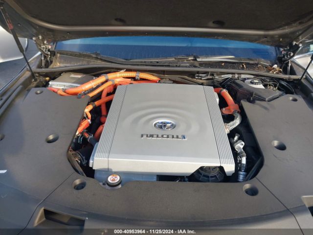 JTDAAAAA6NA007194 Toyota Mirai Xle