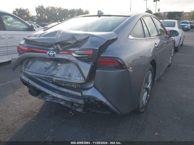 JTDAAAAA6NA007194 Toyota Mirai Xle