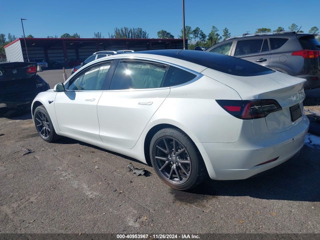 2020 TESLA MODEL 3 5YJ3E1EB7LF618520 Photo 2