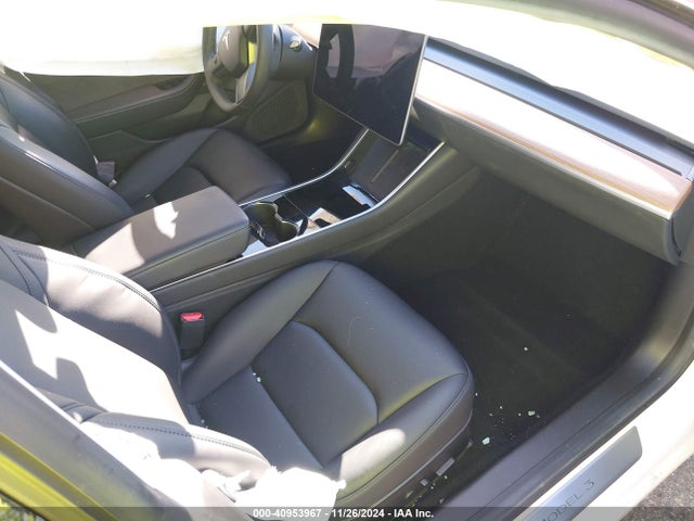2020 TESLA MODEL 3 5YJ3E1EB7LF618520 Photo 4