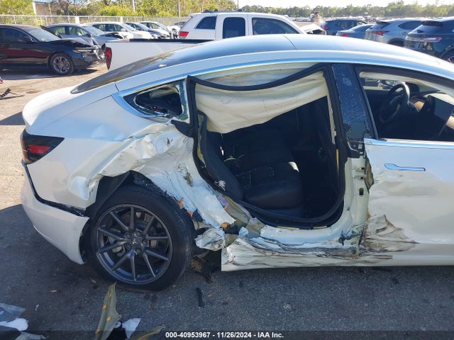 2020 TESLA MODEL 3 5YJ3E1EB7LF618520 Photo 5