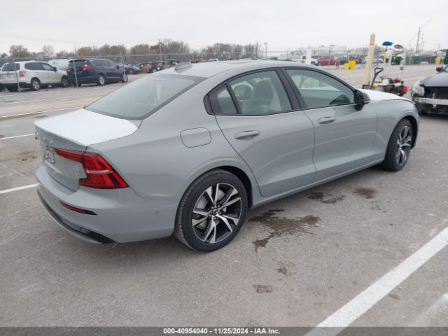 2025 VOLVO S60 7JRL12FC8SG366968 Photo 3