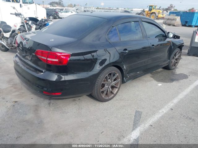 3VW1K7AJXFM300579 Volkswagen Jetta 2.0l S