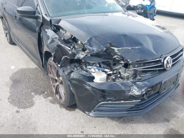 3VW1K7AJXFM300579 Volkswagen Jetta 2.0l S
