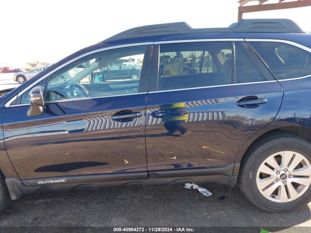 Subaru Outback 2.5i Premium 2018 4S4BSAFC3J3206385 Image 15