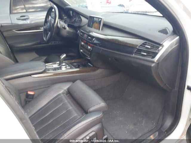 5UXKR6C53J0U15564 BMW X5 Xdrive50i