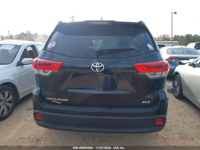 Toyota Highlander Xle 2018 5TDKZRFH9JS528635 Image 16