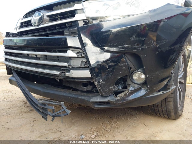 Toyota Highlander Xle 2018 5TDKZRFH9JS528635 Image 19