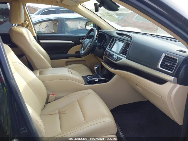 Toyota Highlander Xle 2018 5TDKZRFH9JS528635 Image 5