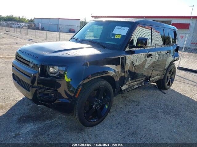 SALEBEEE0R2295337 Land Rover Defender 110 P525 V8