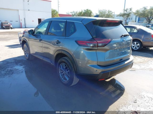 5N1BT3AA9RC696163 Nissan Rogue S Fwd
