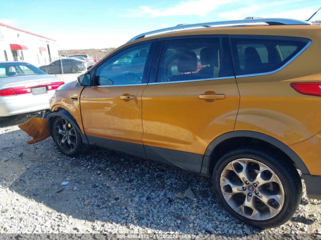 1FMCU9J91GUC51076 Ford Escape Titanium