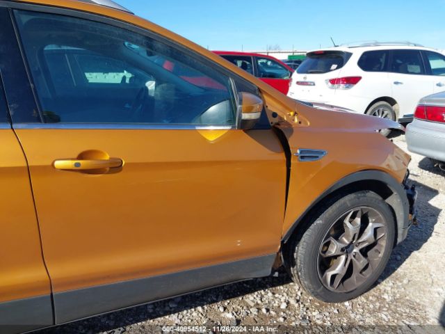 1FMCU9J91GUC51076 Ford Escape Titanium