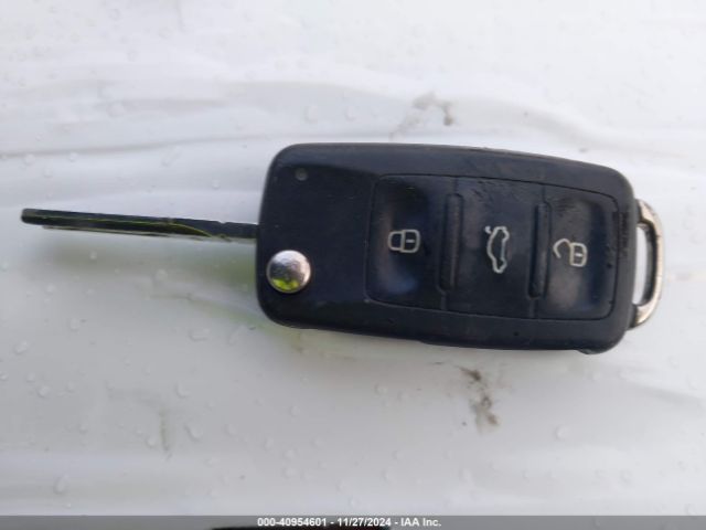 3VW2K7AJ7EM334949 Volkswagen Jetta 2.0l S