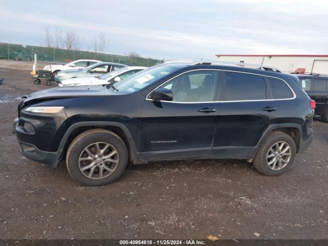 1C4PJMCS5HW639029 Jeep Cherokee Latitude 4x4