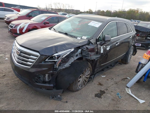 2017 CADILLAC XT5 1GYKNDRSXHZ140757 Photo 1