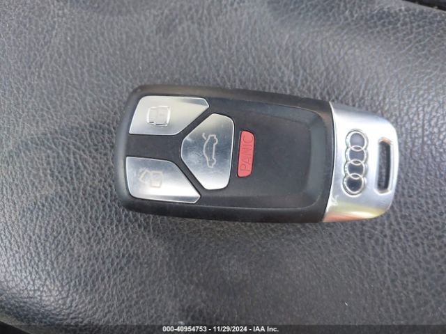 WA1BNAFY3J2210850 Audi Q5 2.0t Premium