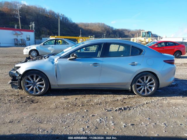 JM1BPBAM8K1116996 Mazda Mazda3 Select Package